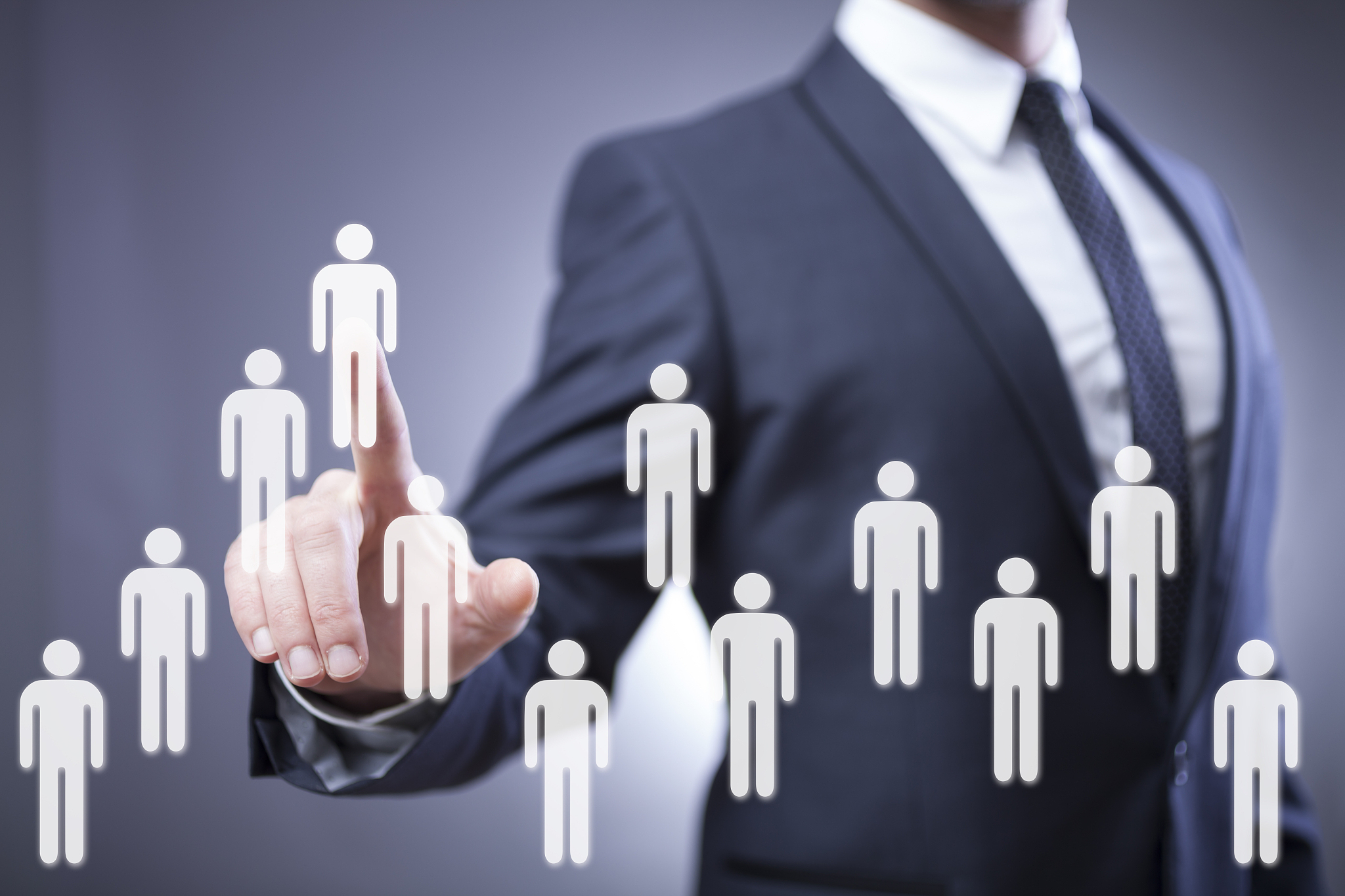 麒麟控股：以薪酬为引擎，驱动产品与渠道双轮增长